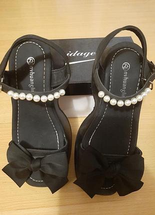 Босоножки на платформе