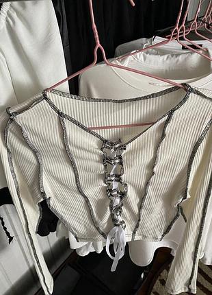 Кофтинка з вирізом на шнурівці 🤍🩶