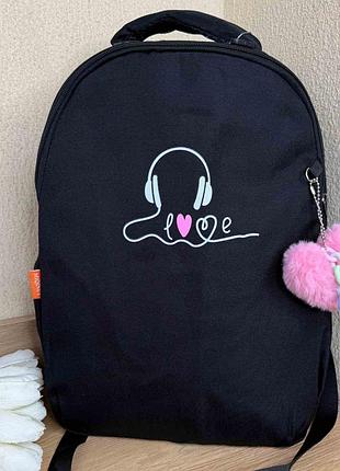 Рюкзак и брелок