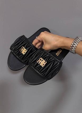 Стильні жіночі шльопанці чорні m…m…matelassé nappa black
