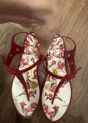 Босоніжки сандалі dolce&gabbana силікон/ гума літні