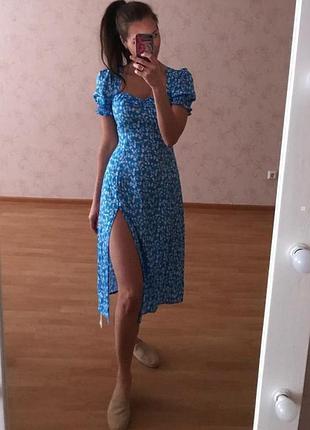 Розпродаж сукня prettylittlething міді з розрізом8 фото