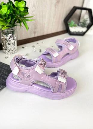Стильные босоножки для девочки