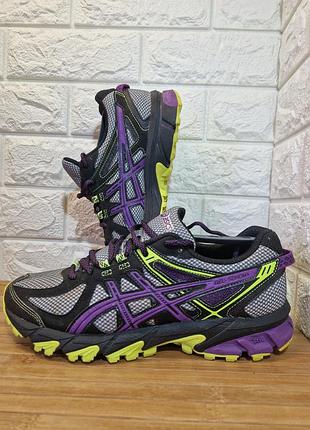 Кроссовки asics