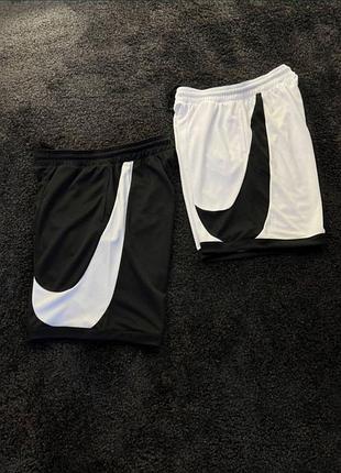 Шорти nike