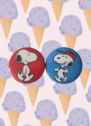 Оригінальні колекційні значки snoopy
