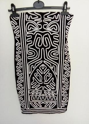 Сукня.
черный цвет, белый принт.