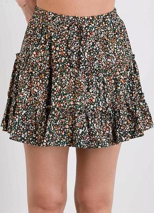Спідниця в квіти нова