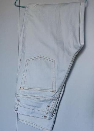 Джинсы женские белые плотные с высокой посадкой на пуговицах