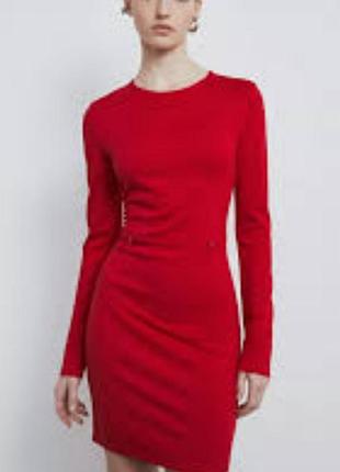 Красное платье-разрез новое