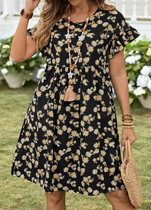Черное платье в ромашки с этикеткой emery rose