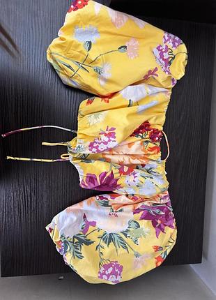 Топ жіночий яскравий різнокольоровий розмір xs з відкритою спинкою