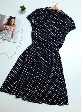 Платье в горошек.