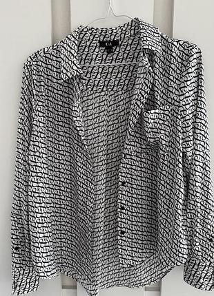 Рубашка , шовкова з принтом , нова, без бірки