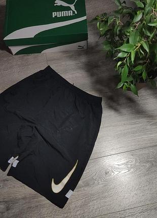 Нейлоновые шорты nike