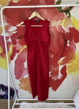 Жіноча червона сукня qed london розмір 40