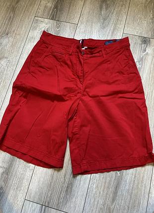 Червоні шорти tommy hilfiger