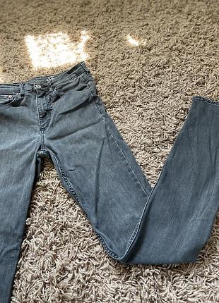 Жіночі сірі чорні джинси skinny