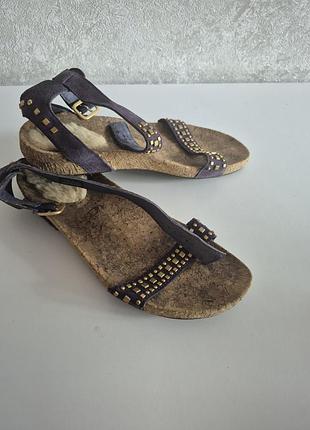 Сандалии ugg,по стельке 25