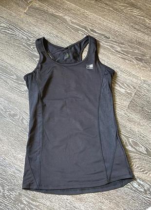 Спортивна майка чорного кольору