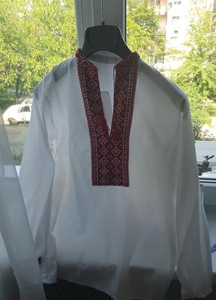 Вышитая рубашка