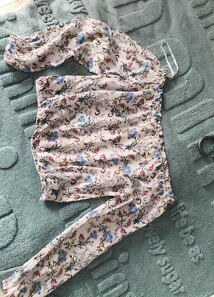 Тортик топ квітковий Waikiki h&m