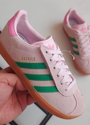 Нові оригінальні adidas gazelle 32 довжина устілки по факту 21см