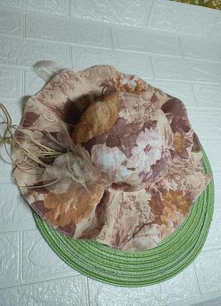 Капелюх жіночий