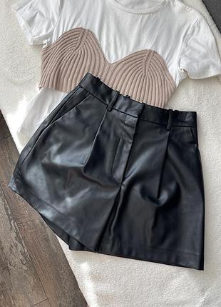 Чорні шкіряні шорти zara, шорти бермуди з еко шкіри