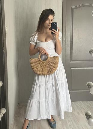 Летнее белое летящее платье макси