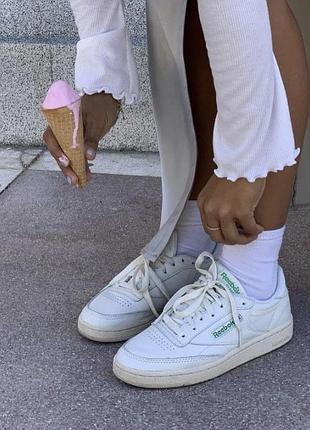 Кожаные женские светлые молочные кроссовки reebok club c 85 vintage 36 - 37 размер