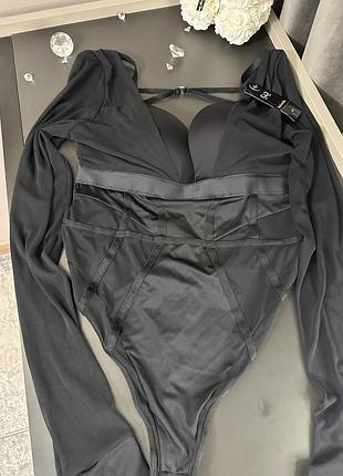 Дуже красивий боді hunkemoller