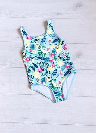 🌱купальник на 7р  як  новий  ціна-100 г 🌱д-52 см ширина-28 см