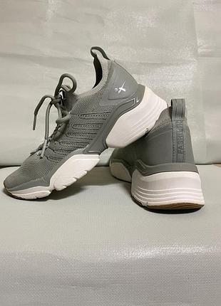 Кросівки 👟 tamaris унісекс р 36 на легкі