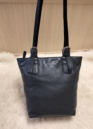 Симпатичная кожаная сумочка kiasey.