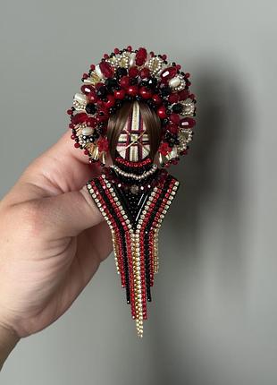 Брошка мотанка