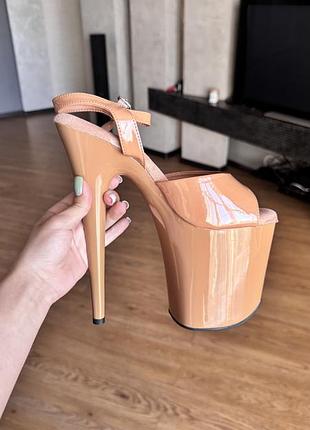 Стріпи pleaser трійки