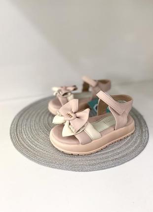 Босоніжки для дівчинки 6