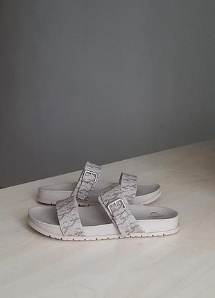 Calvin klein landesa