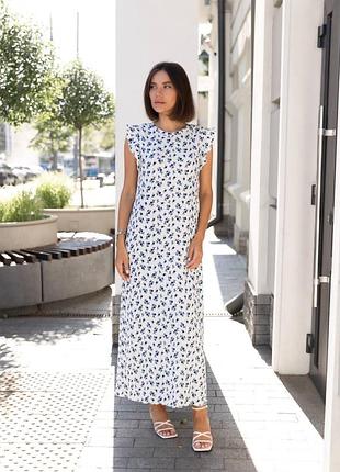 Літня довга пряма сукня з воланами на плечах