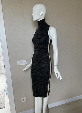 Стильне модне плаття з відкритою спиною zara
