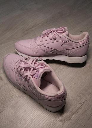 Жіночі кросівки reebok