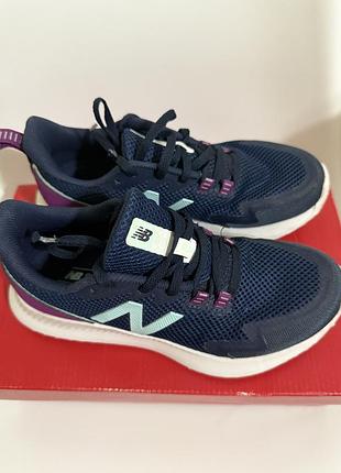 Кросівки new balance 37