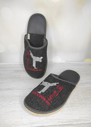 Тапочки taekwondo 39 p маломерят 22 см (102)