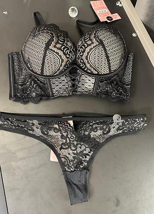 Шикарний комплект hunkemoller
