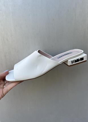 Шльопанці жіночі на кожен день