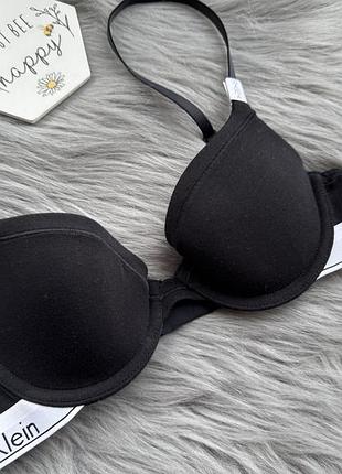 Бюстгальтер calvin klein, розмір 70 a