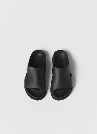 Новые шлепаные шлепанцы zara