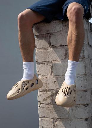 Adidas yeezy foam runner beige 2