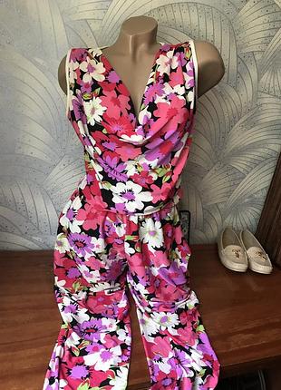 Нарядный комбинезон брючный